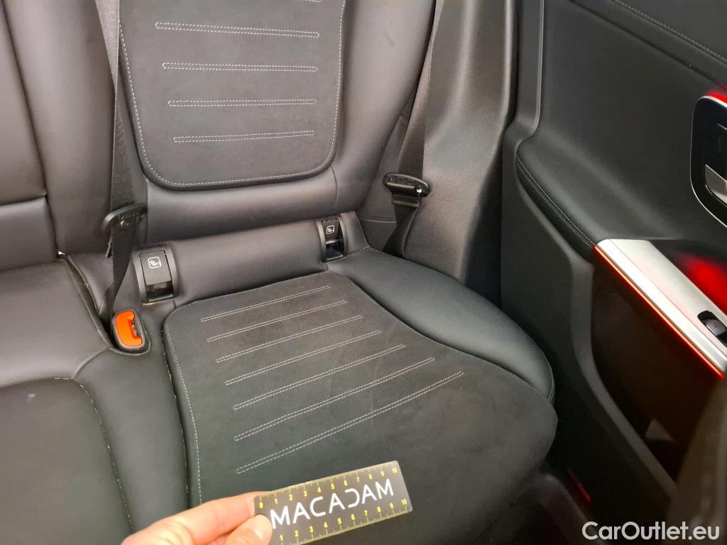  Mercedes  GLC MERCEDES-BENZ  / 2022 / 5P / SUV  300 e AMG Line 4MATIC #22