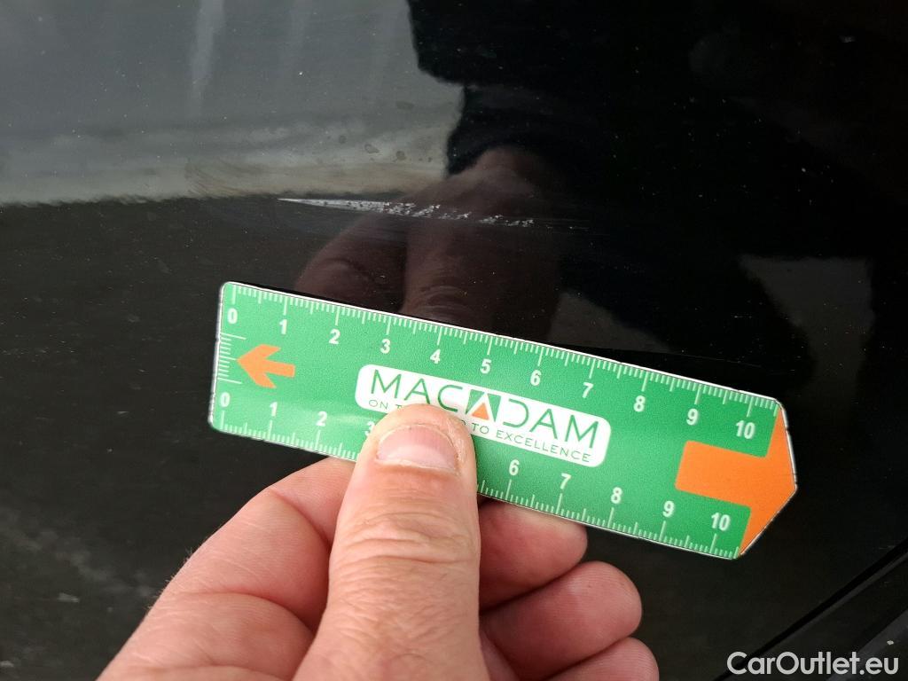  Peugeot  208  (e-) Allure Pack 50kWh BVA #21