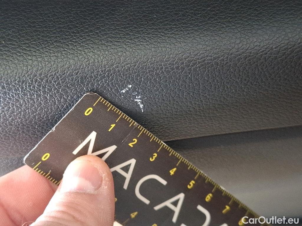  Hyundai  Konna Kona Business Hybrid 2WD 1.6 GDI 140CV BVA6 E6d #3