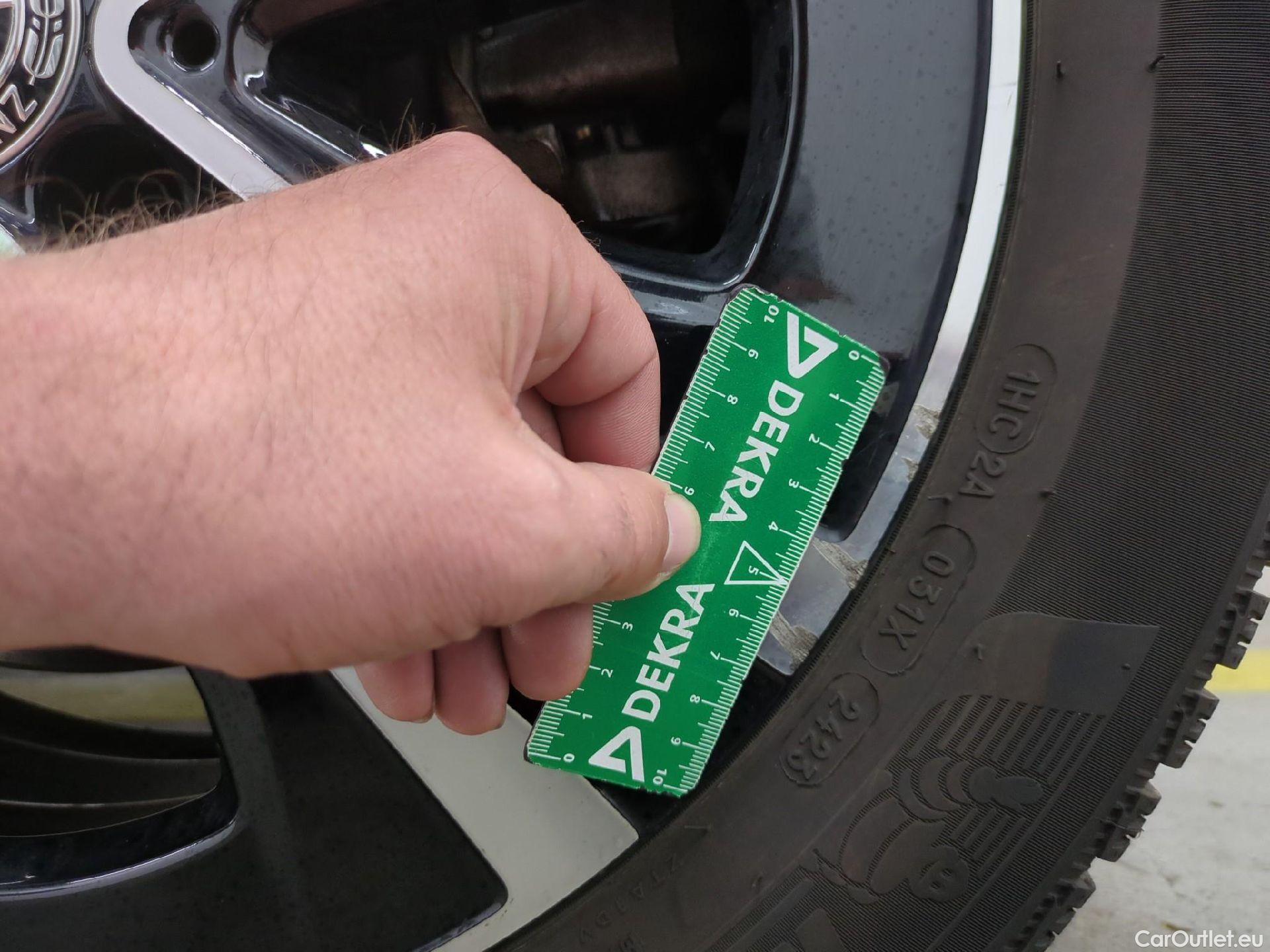  Mercedes  A-Klasse MERCEDES-BENZ Classe A Compact / 2022 / 5P / Berline A 250 e Business Line 8G-DCT #15