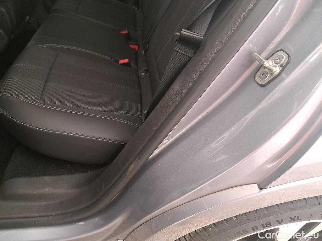  Opel   Grandland X Grandland X Business Elegance 1.5 130CV BVA8 6E #3