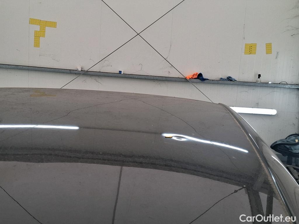  Volkswagen  Golf  VOLKSWAGEN / 2020 / 5P / Berline 1.5 eTSI OPF 150 DSG7 Life 1st #10