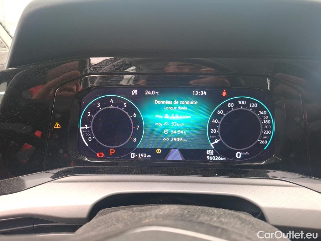  Volkswagen  Golf  VOLKSWAGEN / 2020 / 5P / Berline 1.5 eTSI OPF 150 DSG7 Life 1st #96