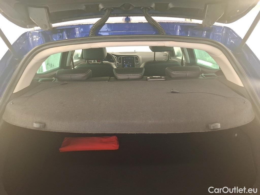  Renault  Megane  IV Berline 5 ptes. Techno 1.5 dCi 115CV BVM6 E6d #14