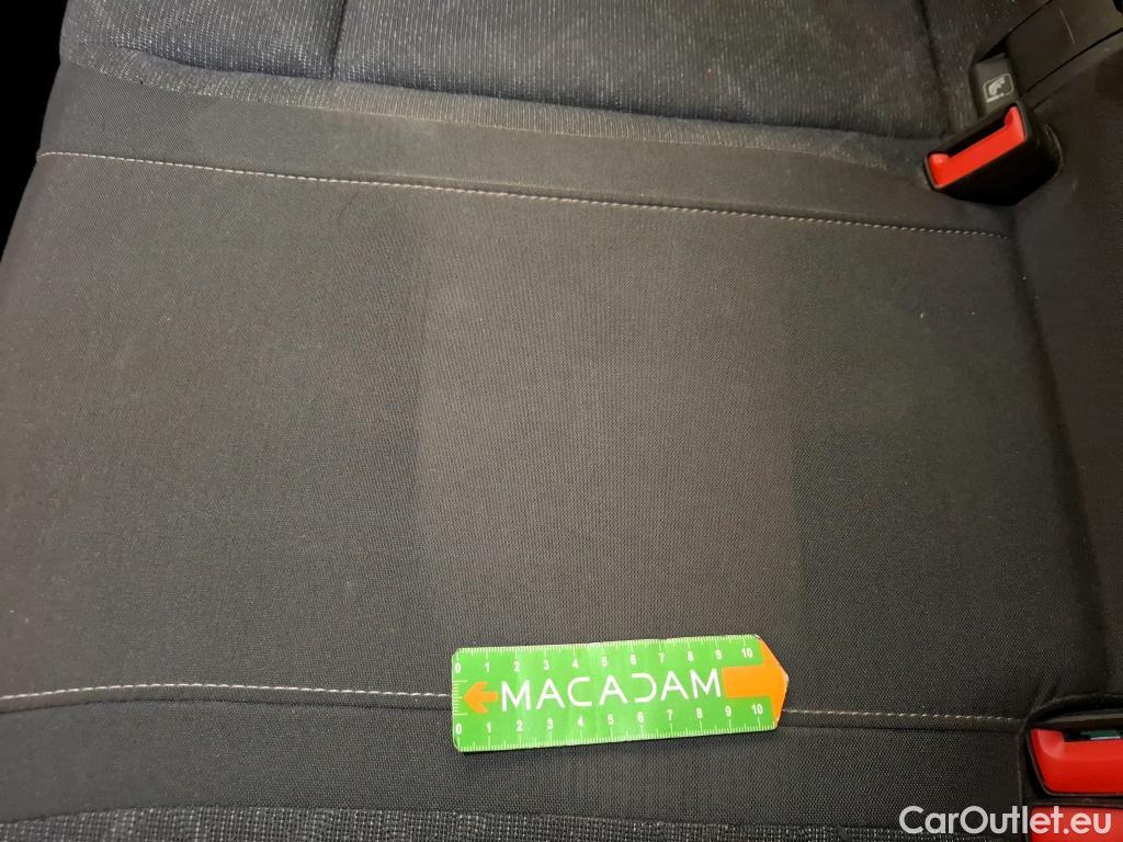  Volkswagen  Golf  VOLKSWAGEN / 2020 / 5P / Berline 2.0 TDI SCR 115 DSG7 Life Busi #49