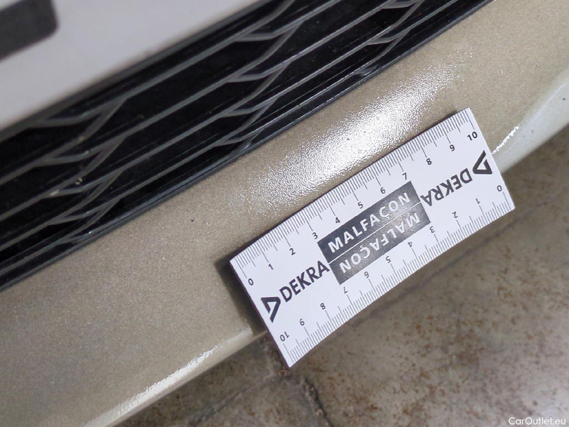  Toyota  Corolla TOYOTA  Touring Sports / 2018 / 5P / Break Hybride 122h Dynamic Business Stage Acad #30