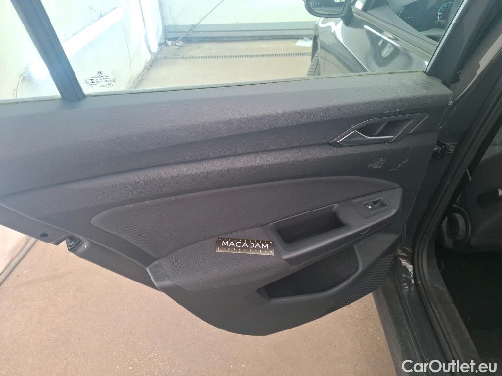  Volkswagen  Golf  VOLKSWAGEN / 2020 / 5P / Berline 1.5 eTSI OPF 150 DSG7 Life 1st #25