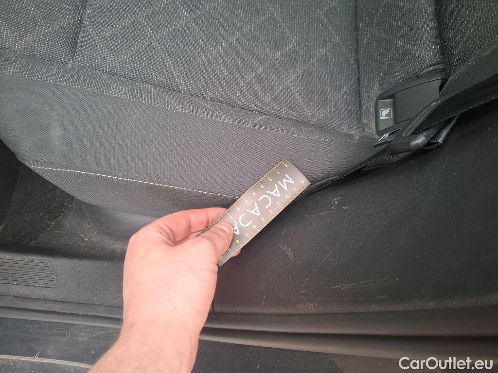  Volkswagen  Golf  VOLKSWAGEN / 2020 / 5P / Berline 1.5 eTSI OPF 150 DSG7 Life 1st #78