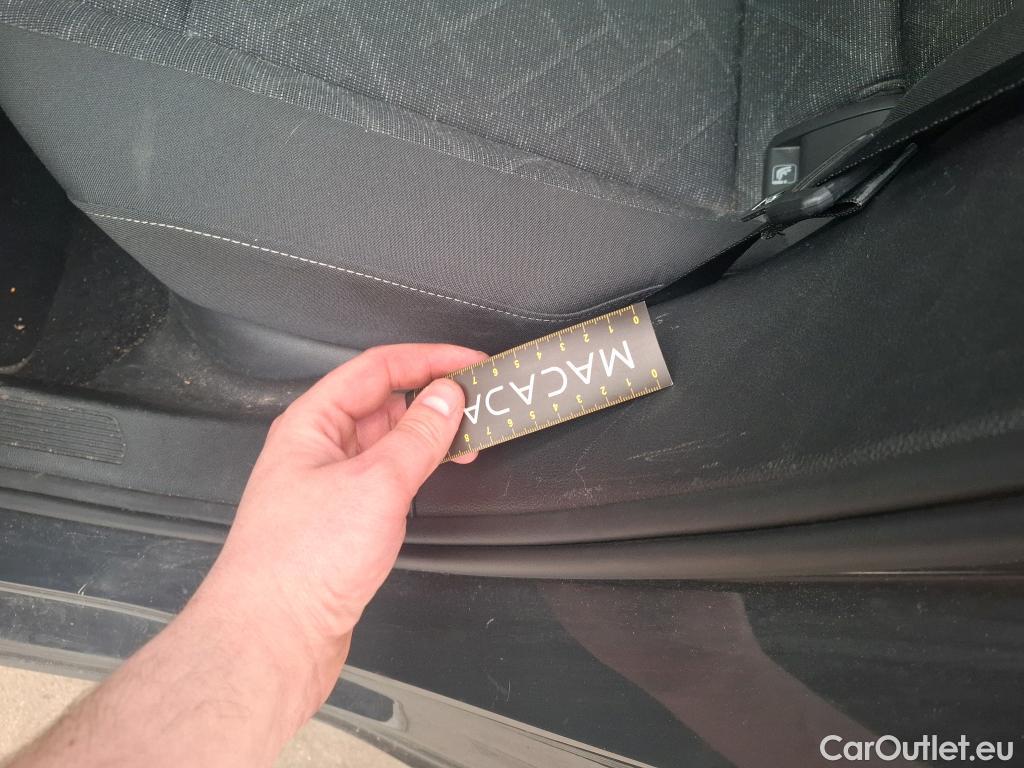  Volkswagen  Golf  VOLKSWAGEN / 2020 / 5P / Berline 1.5 eTSI OPF 150 DSG7 Life 1st #79