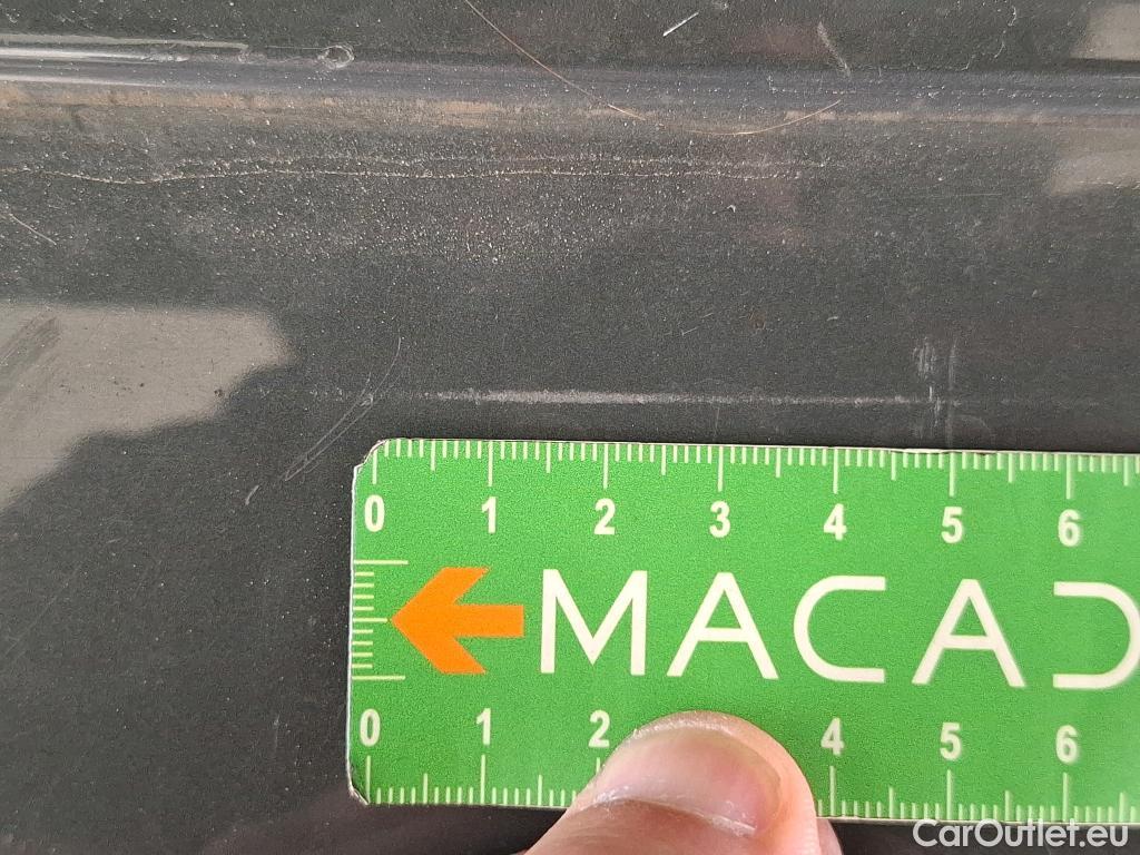  Volkswagen  Golf  VOLKSWAGEN / 2020 / 5P / Berline 2.0 TDI SCR 115 DSG7 Life Busi #14