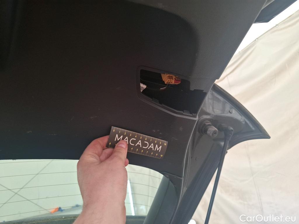  Volkswagen  Golf  VOLKSWAGEN / 2020 / 5P / Berline 1.5 eTSI OPF 150 DSG7 Life 1st #87