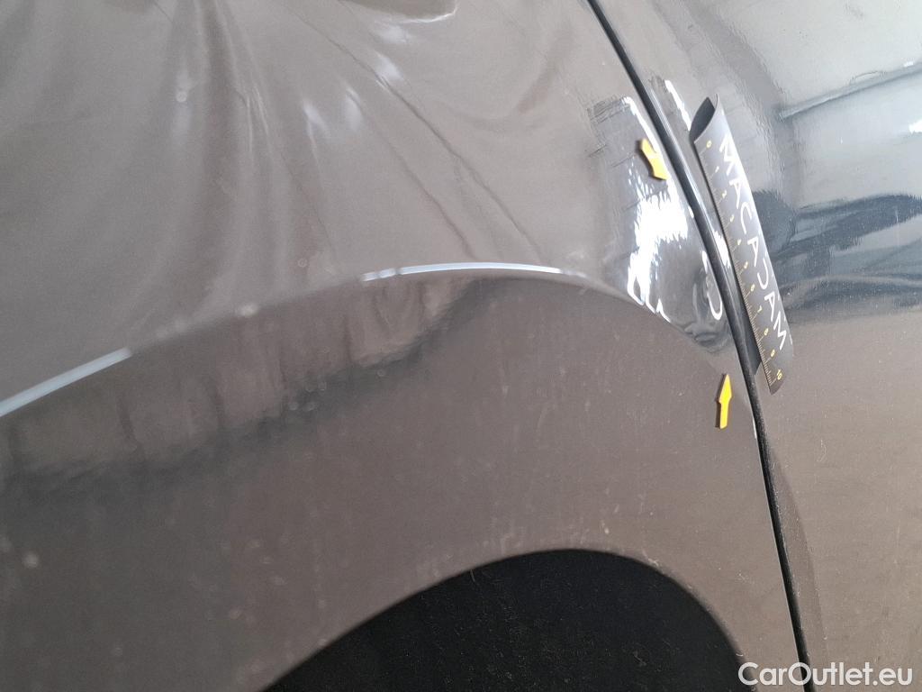  Volkswagen  Golf  VOLKSWAGEN / 2020 / 5P / Berline 1.5 eTSI OPF 150 DSG7 Life 1st #22