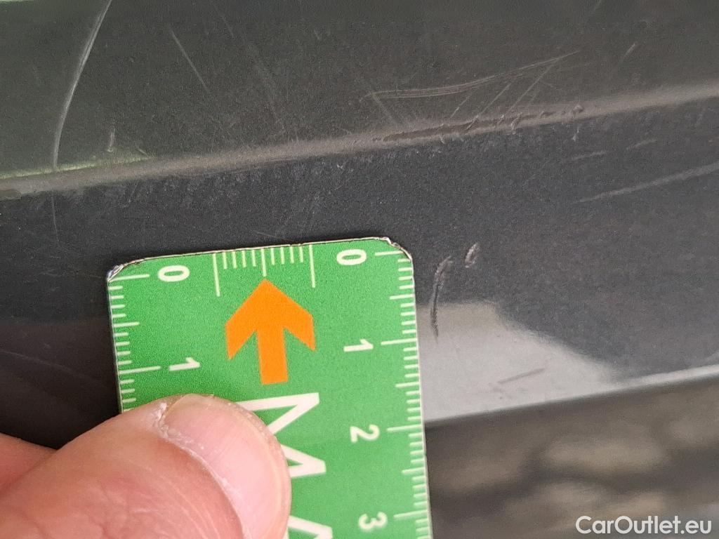  Volkswagen  Golf  VOLKSWAGEN / 2020 / 5P / Berline 2.0 TDI SCR 115 DSG7 Life Busi #9