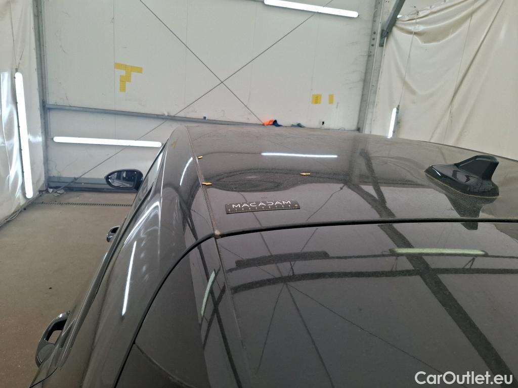  Volkswagen  Golf  VOLKSWAGEN / 2020 / 5P / Berline 1.5 eTSI OPF 150 DSG7 Life 1st #6