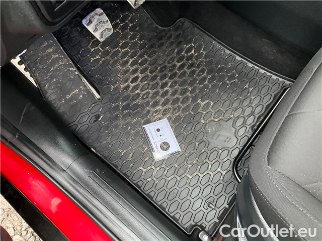  Hyundai  Bayon  1.0 T-GDI Play 5d #10