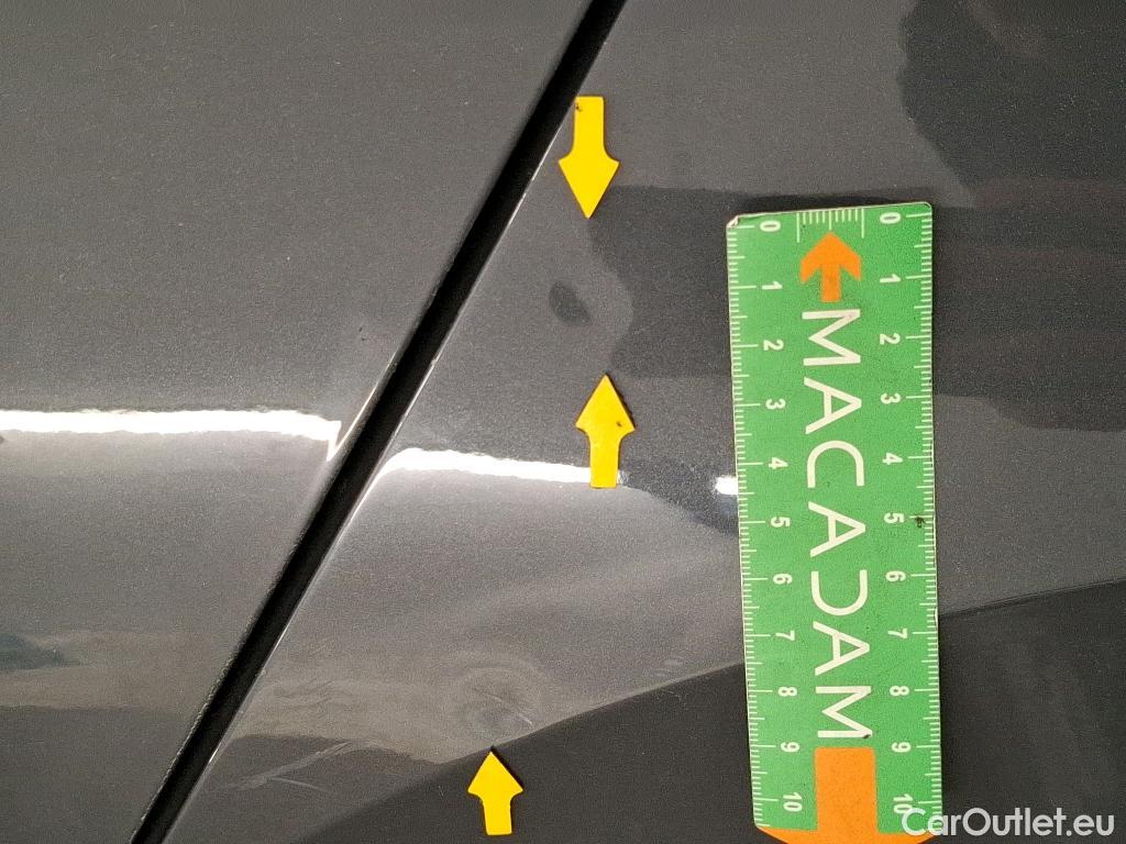  Volkswagen  Golf  VOLKSWAGEN / 2020 / 5P / Berline 2.0 TDI SCR 115 DSG7 Life Busi #69