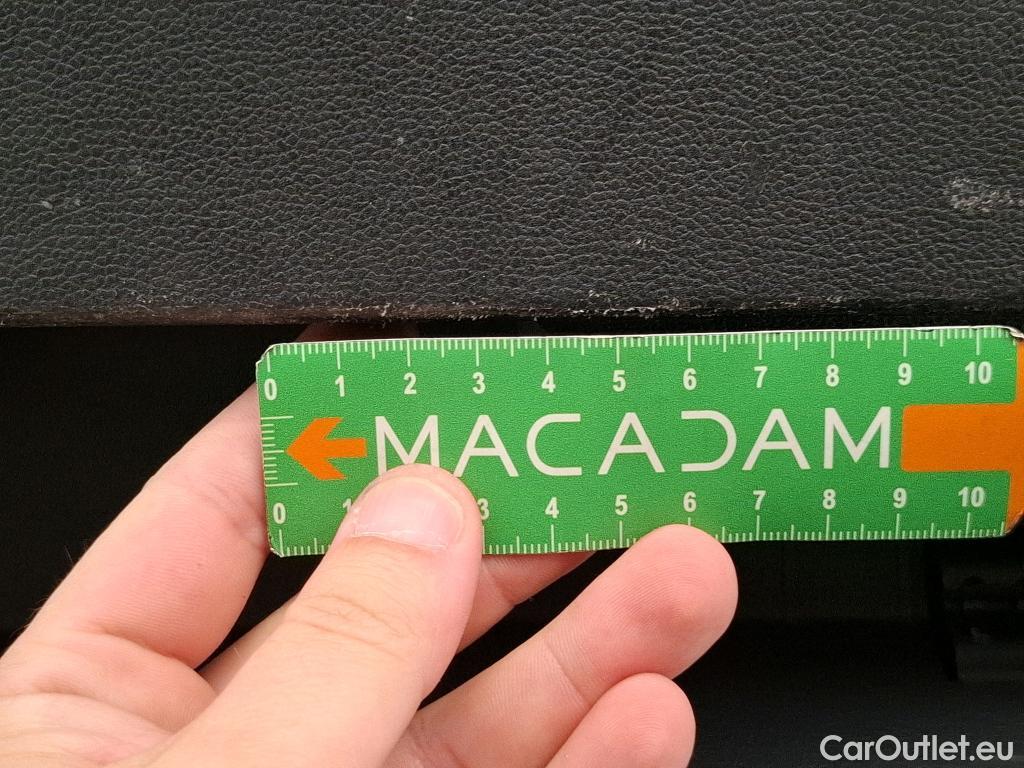  Volkswagen  Golf  VOLKSWAGEN / 2020 / 5P / Berline 2.0 TDI SCR 115 DSG7 Life Busi #29