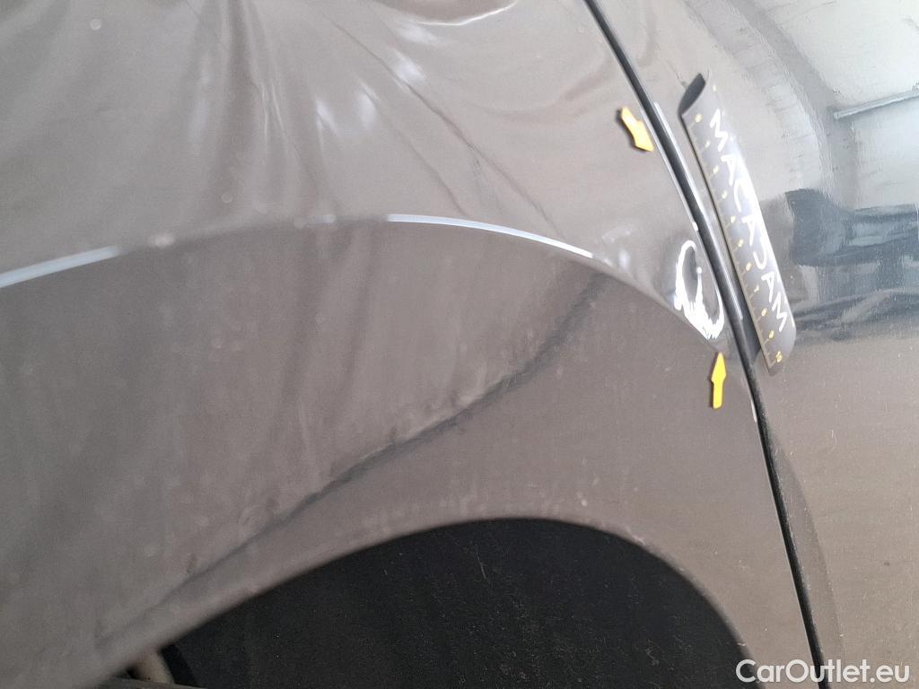  Volkswagen  Golf  VOLKSWAGEN / 2020 / 5P / Berline 1.5 eTSI OPF 150 DSG7 Life 1st #23