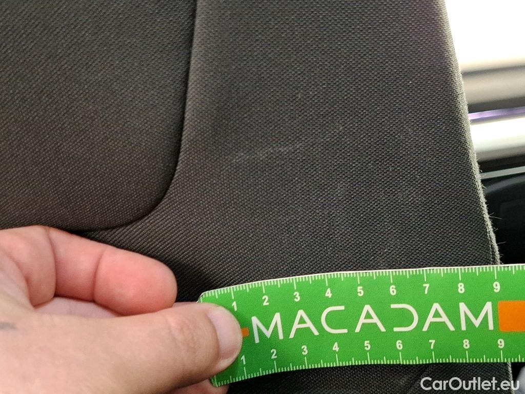  Volkswagen  Golf  VOLKSWAGEN / 2020 / 5P / Berline 2.0 TDI SCR 115 DSG7 Life Busi #47