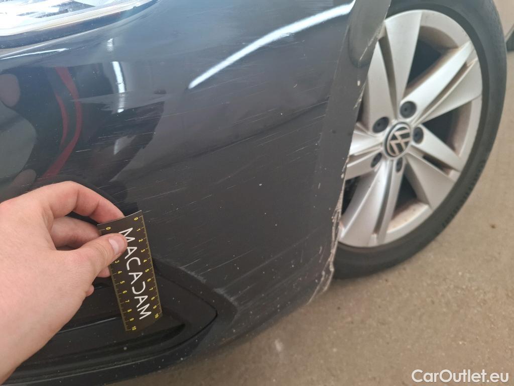  Volkswagen  Golf  VOLKSWAGEN / 2020 / 5P / Berline 1.5 eTSI OPF 150 DSG7 Life 1st #46