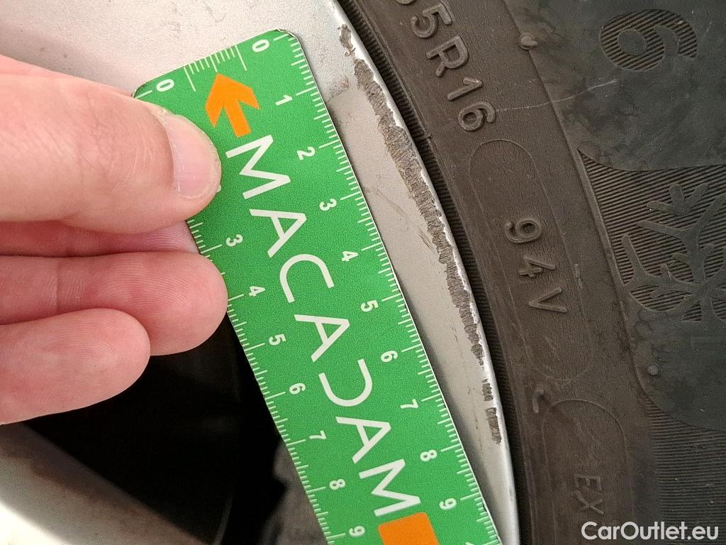  Volkswagen  Golf  VOLKSWAGEN / 2020 / 5P / Berline 2.0 TDI SCR 115 DSG7 Life Busi #20