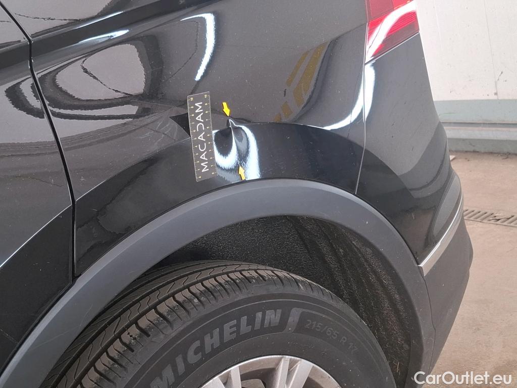  Volkswagen  Tiguan VOLKSWAGEN  / 2020 / 5P / SUV 2.0 TDI 150 DSG7 Life Business #2