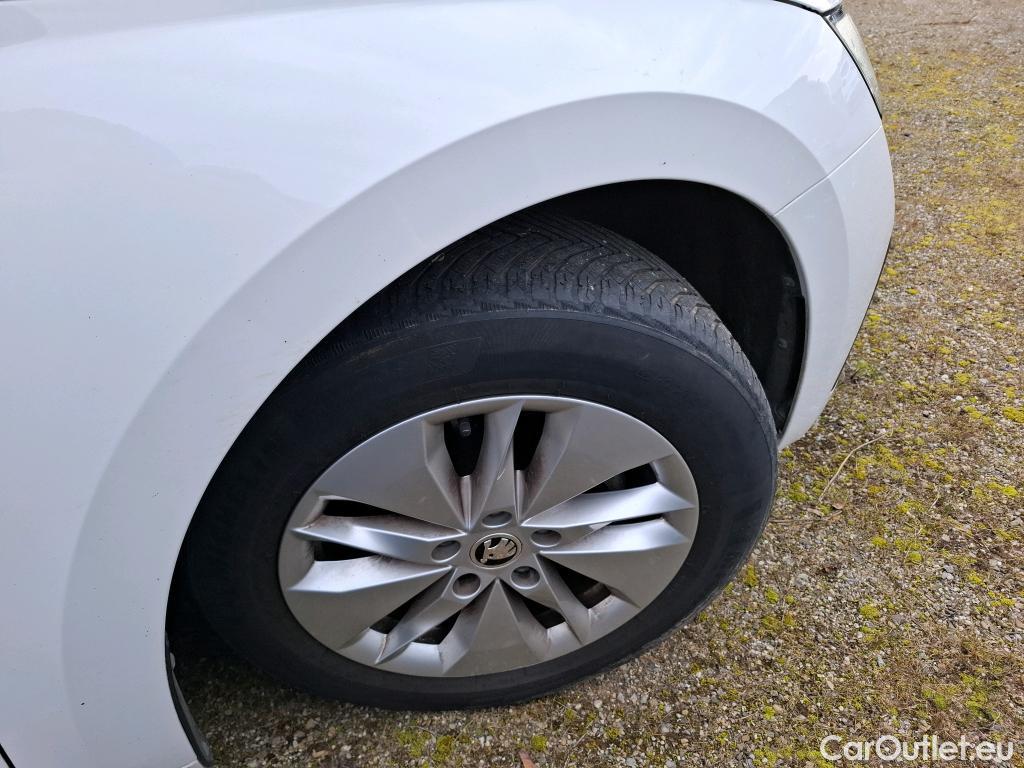  Skoda  Octavia  Berline Business 2.0 TDI 115CV BVM6 E6d #12