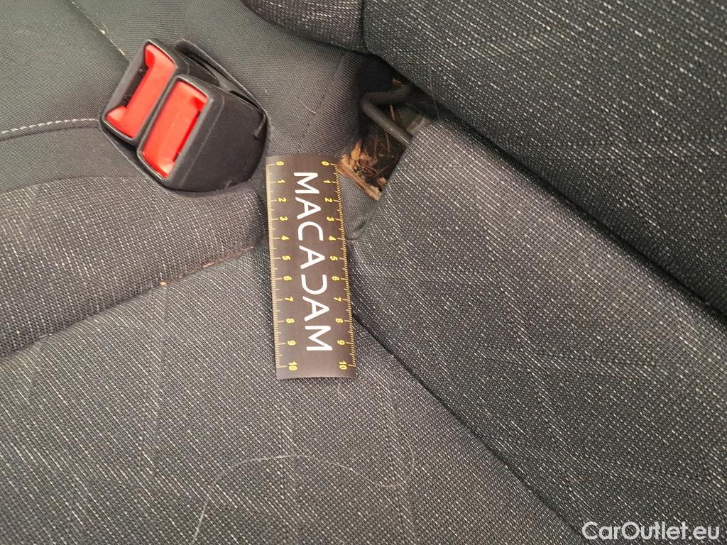  Volkswagen  Golf  VOLKSWAGEN / 2020 / 5P / Berline 1.5 eTSI OPF 150 DSG7 Life 1st #95