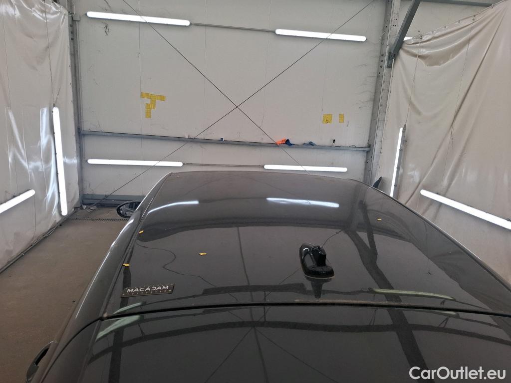  Volkswagen  Golf  VOLKSWAGEN / 2020 / 5P / Berline 1.5 eTSI OPF 150 DSG7 Life 1st #4