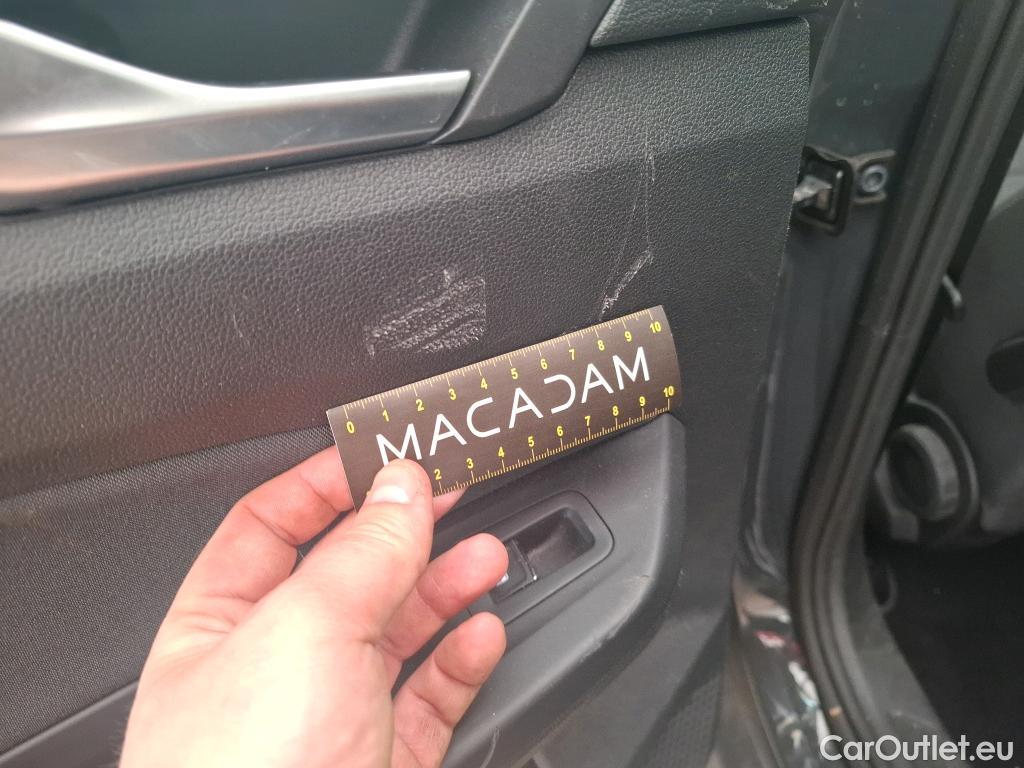  Volkswagen  Golf  VOLKSWAGEN / 2020 / 5P / Berline 1.5 eTSI OPF 150 DSG7 Life 1st #27