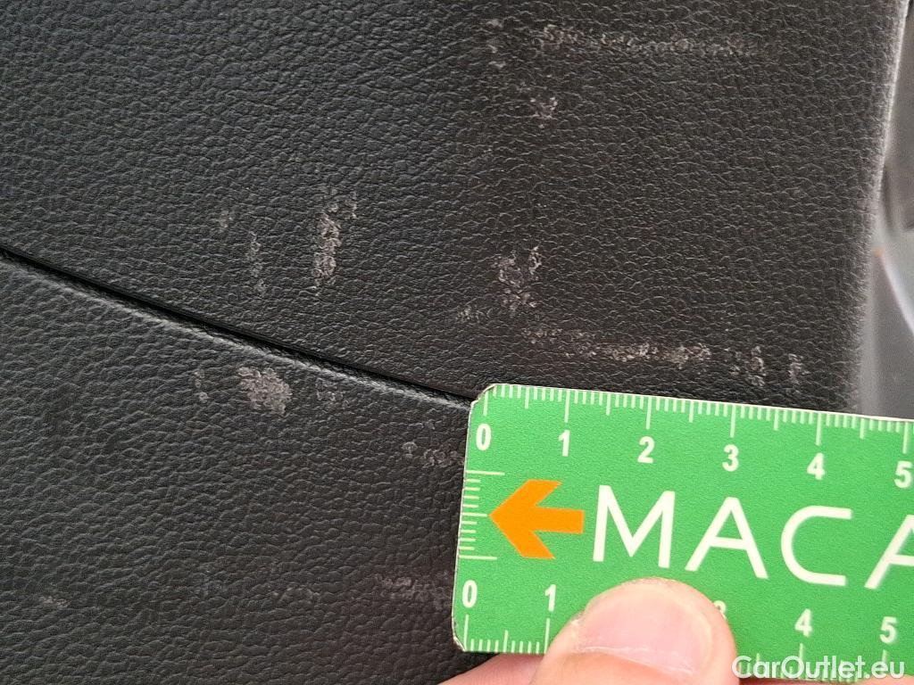  Volkswagen  Golf  VOLKSWAGEN / 2020 / 5P / Berline 2.0 TDI SCR 115 DSG7 Life Busi #33