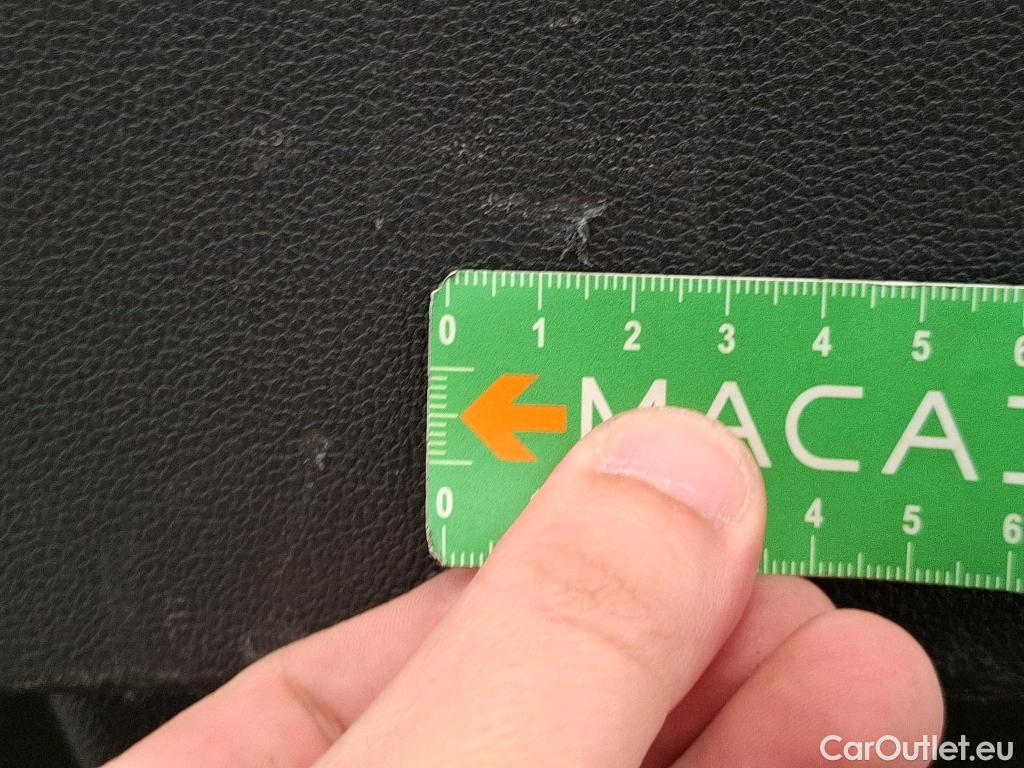  Volkswagen  Golf  VOLKSWAGEN / 2020 / 5P / Berline 2.0 TDI SCR 115 DSG7 Life Busi #31