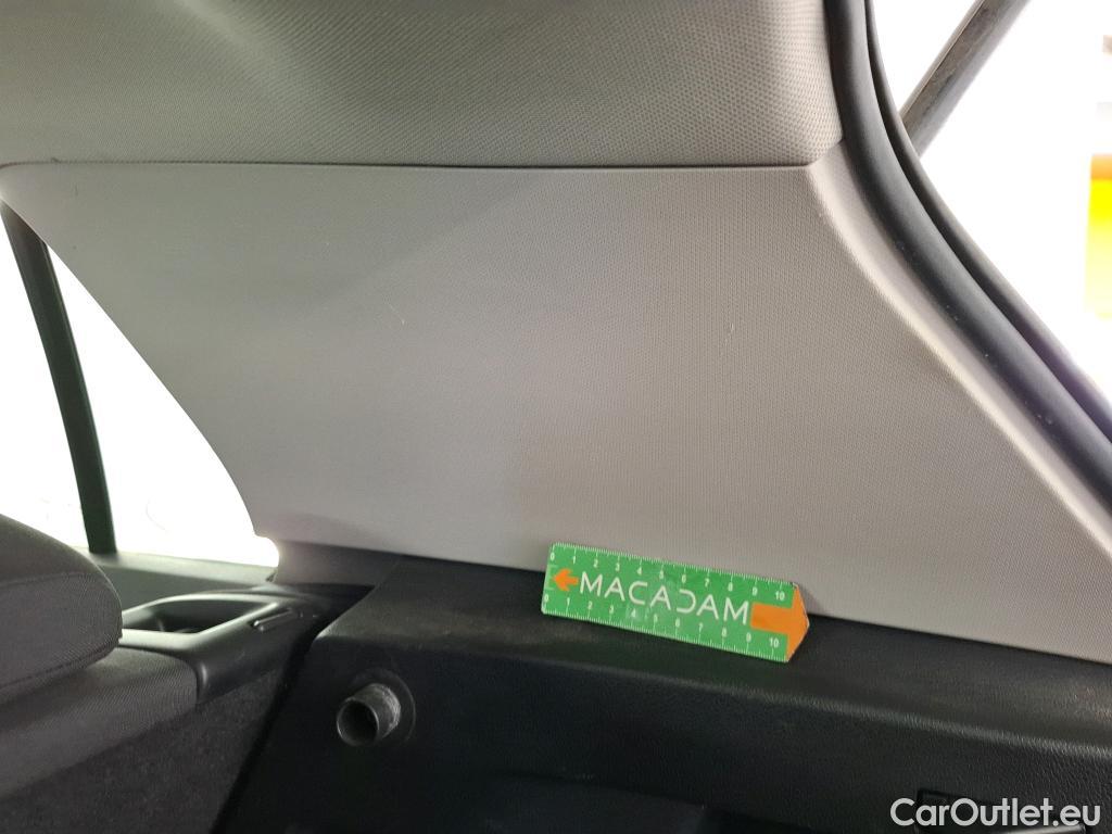  Volkswagen  Golf  VOLKSWAGEN / 2020 / 5P / Berline 2.0 TDI SCR 115 DSG7 Life Busi #24