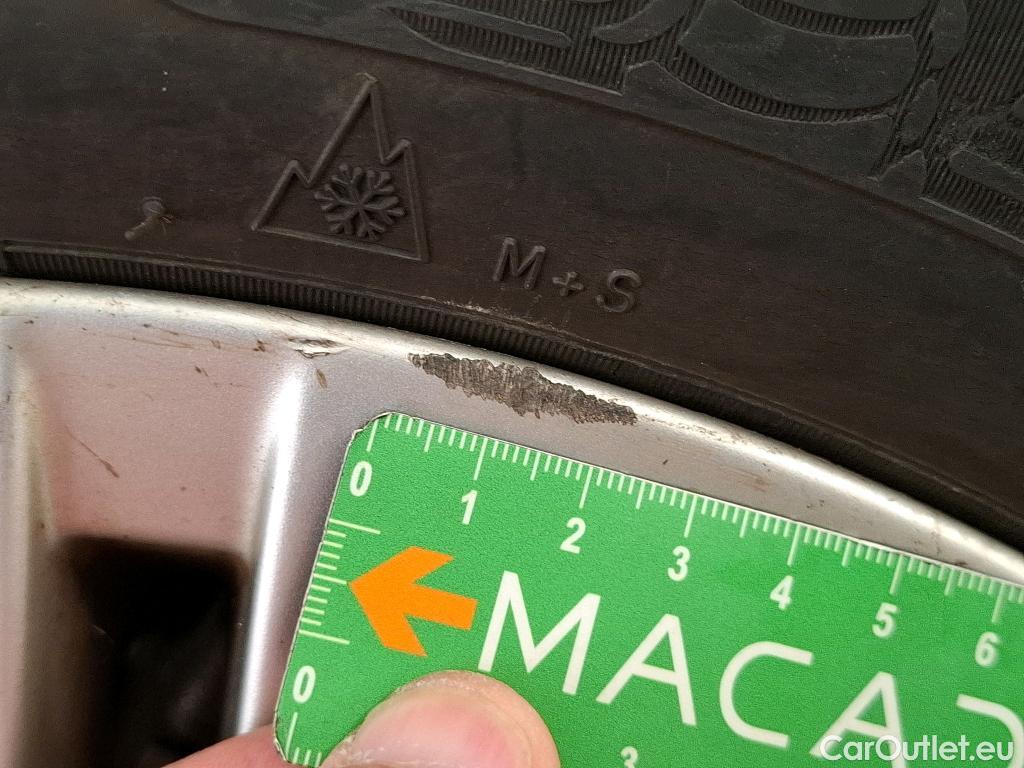  Volkswagen  Golf  VOLKSWAGEN / 2020 / 5P / Berline 2.0 TDI SCR 115 DSG7 Life Busi #57