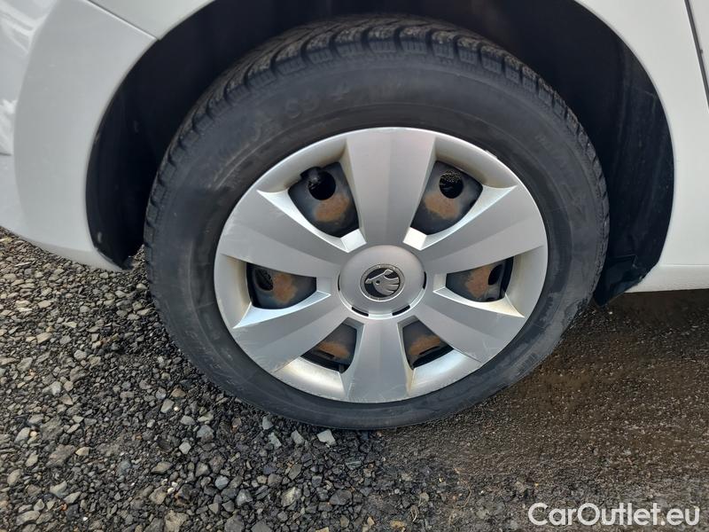  Skoda  Fabia  3 (2015)  1.0MPI 44 Active #32