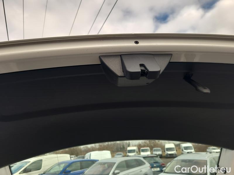  Skoda  Fabia  3 (2015)  Com 1.0TSI 81 Ambition #14