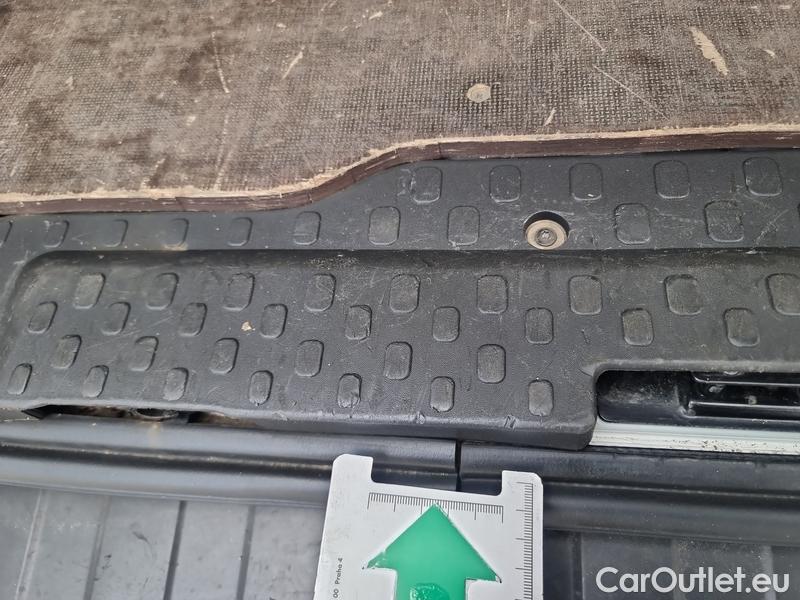  Renault  Trafic  Combi (2014) T.Combi Van dCi L2 4d #6