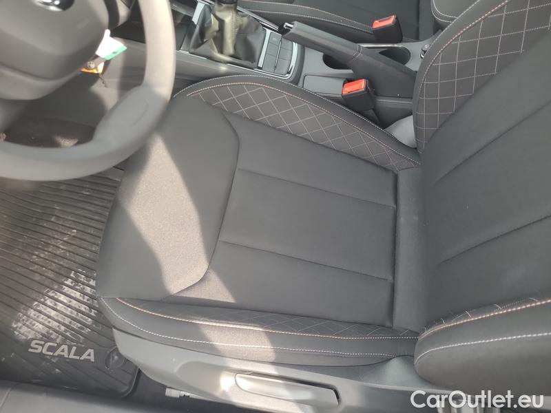  Skoda  Scala  (NW) (2019)  1.0TSI 70 Ambition #4