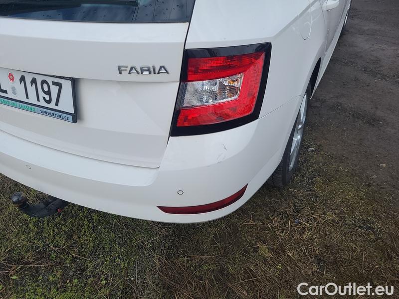  Skoda  Fabia  3 (2015)  Com 1.0TSI 81 Ambition #18