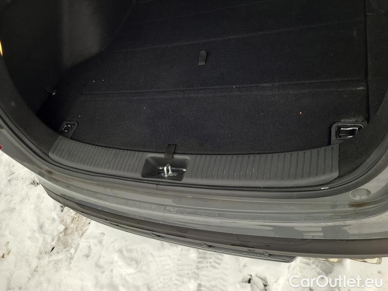  Hyundai  i30  (PD)(01.2017  ->)  kom.1.0 T-GDI N Line 5d #17