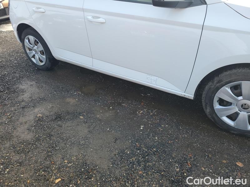  Skoda  Fabia  3 (2015)  1.0MPI 44 Active #33