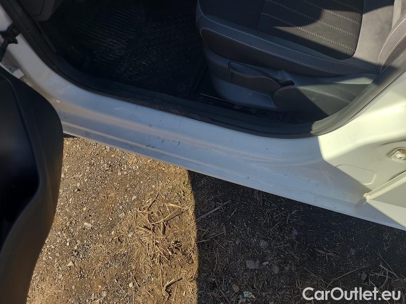  Skoda  Fabia  Combi (2015)  Com.1.0TSI 70 Style #8