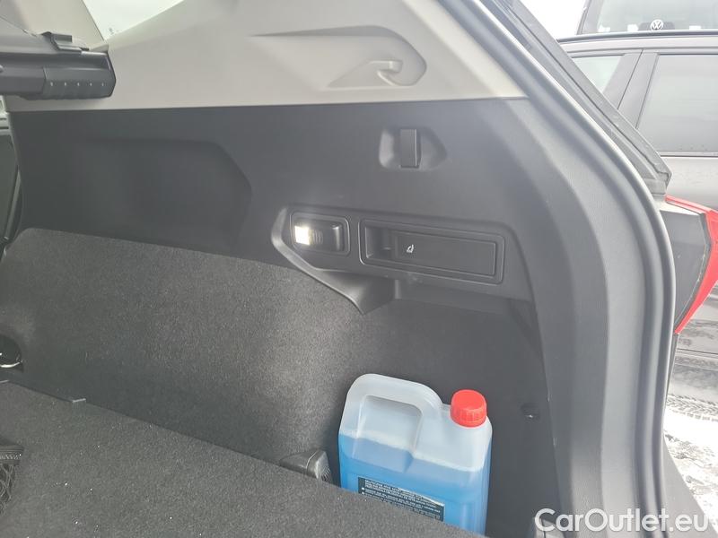  Volkswagen  Tiguan  (AX1)(2020) Tig.All.1.5 TSI 110 Life AT 5d #8