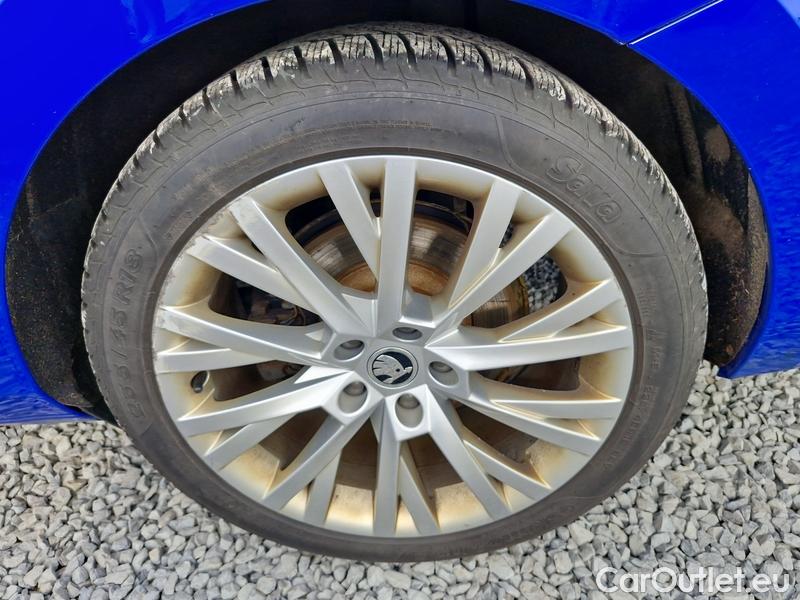  Skoda  Superb  (3V3)(2015) Supe.FL2.0TDI 110 Style #12