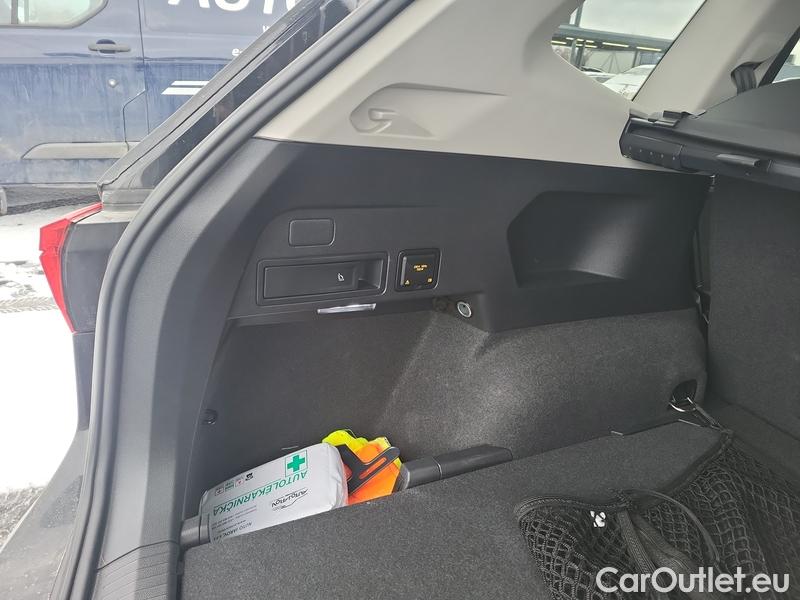  Volkswagen  Tiguan  (AX1)(2020) Tig.All.1.5 TSI 110 Life AT 5d #9