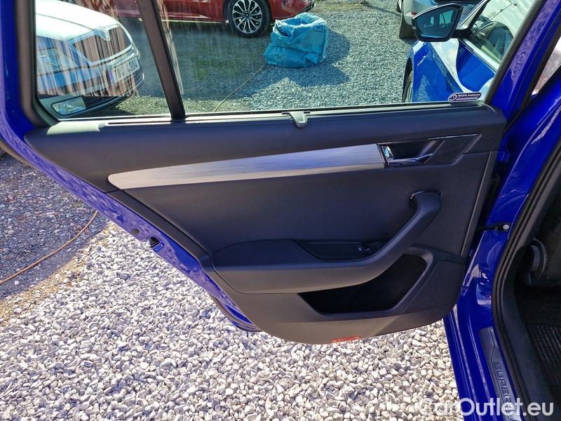  Skoda  Superb  Combi (3V5)(2015) Sup.C.FL2.0TDI 110 Ambition #14