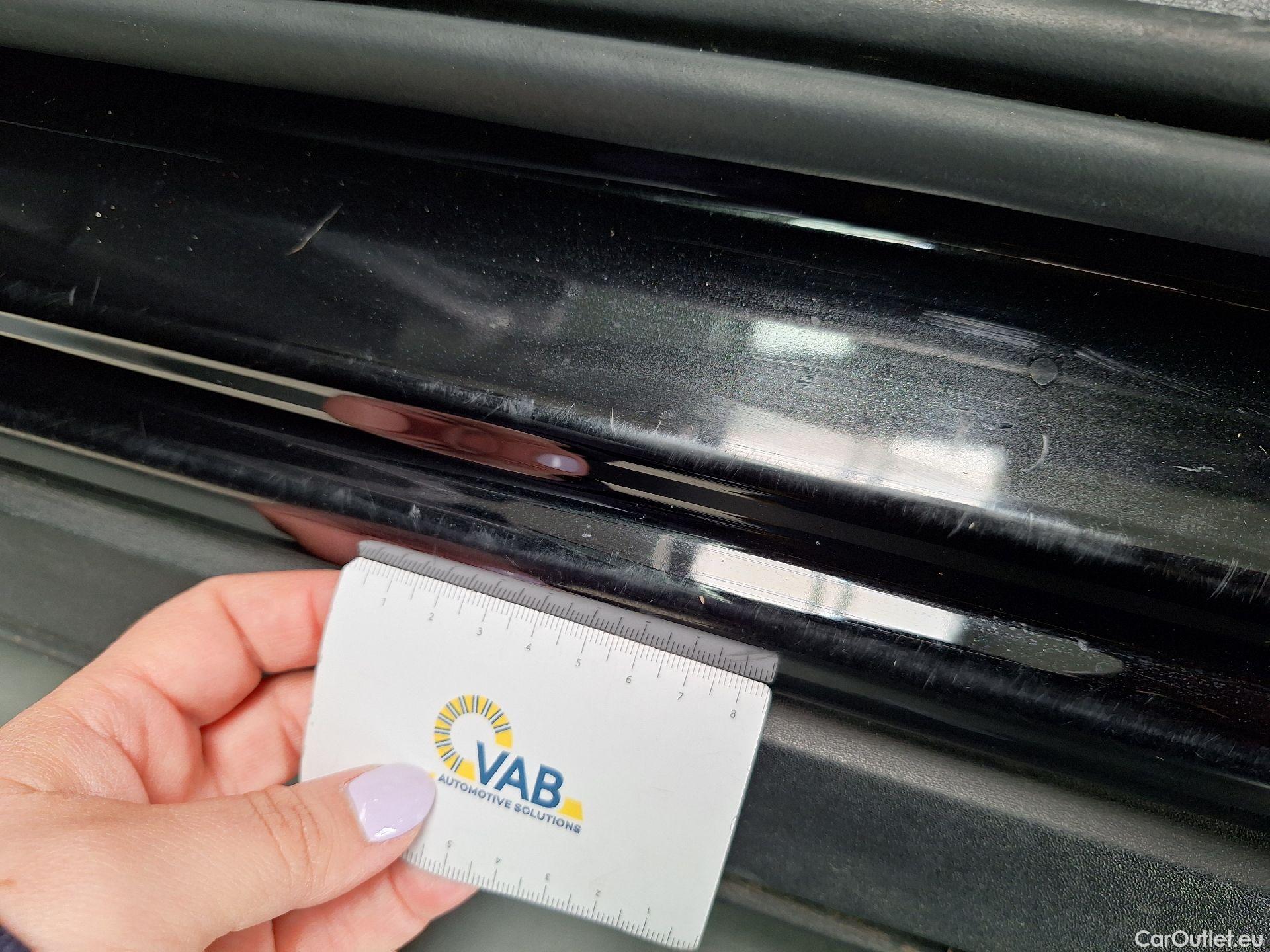  Volvo  XC 40 Volvo, XC40 '17, Volvo XC40 T2 Momentum Core 5d #12