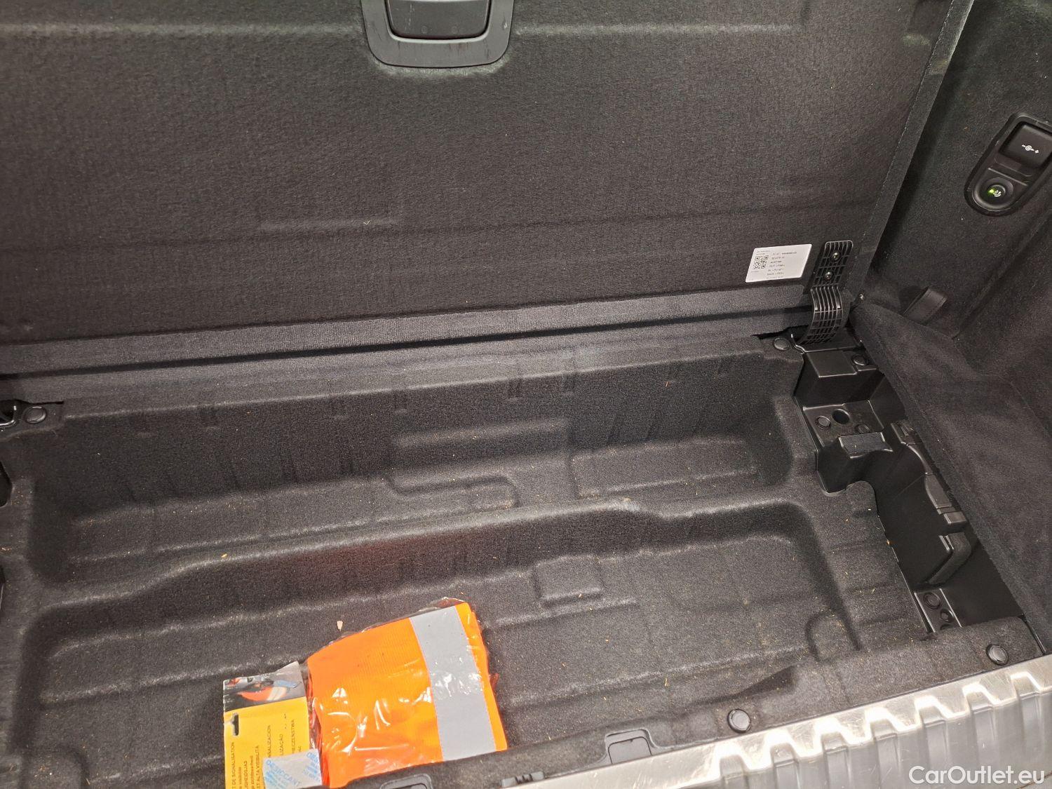  Bmw  Serie 5 BMW, 5-ser To FL'20 PHEV, BMW 5 Reeks Touring 520e 150kW 5d #2