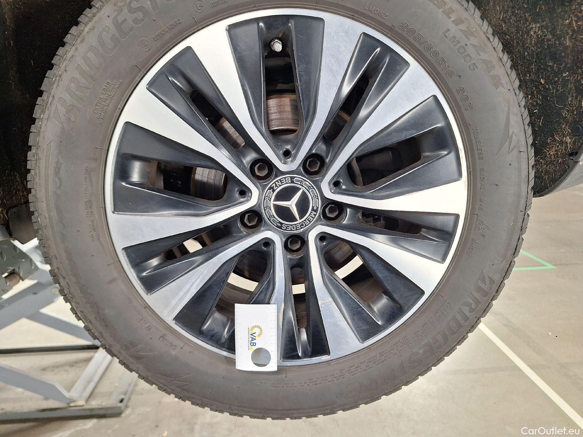  Mercedes  B-Klasse Mercedes, B-Class '18, Mercedes-Benz  B 180 Business Solution 5d #70