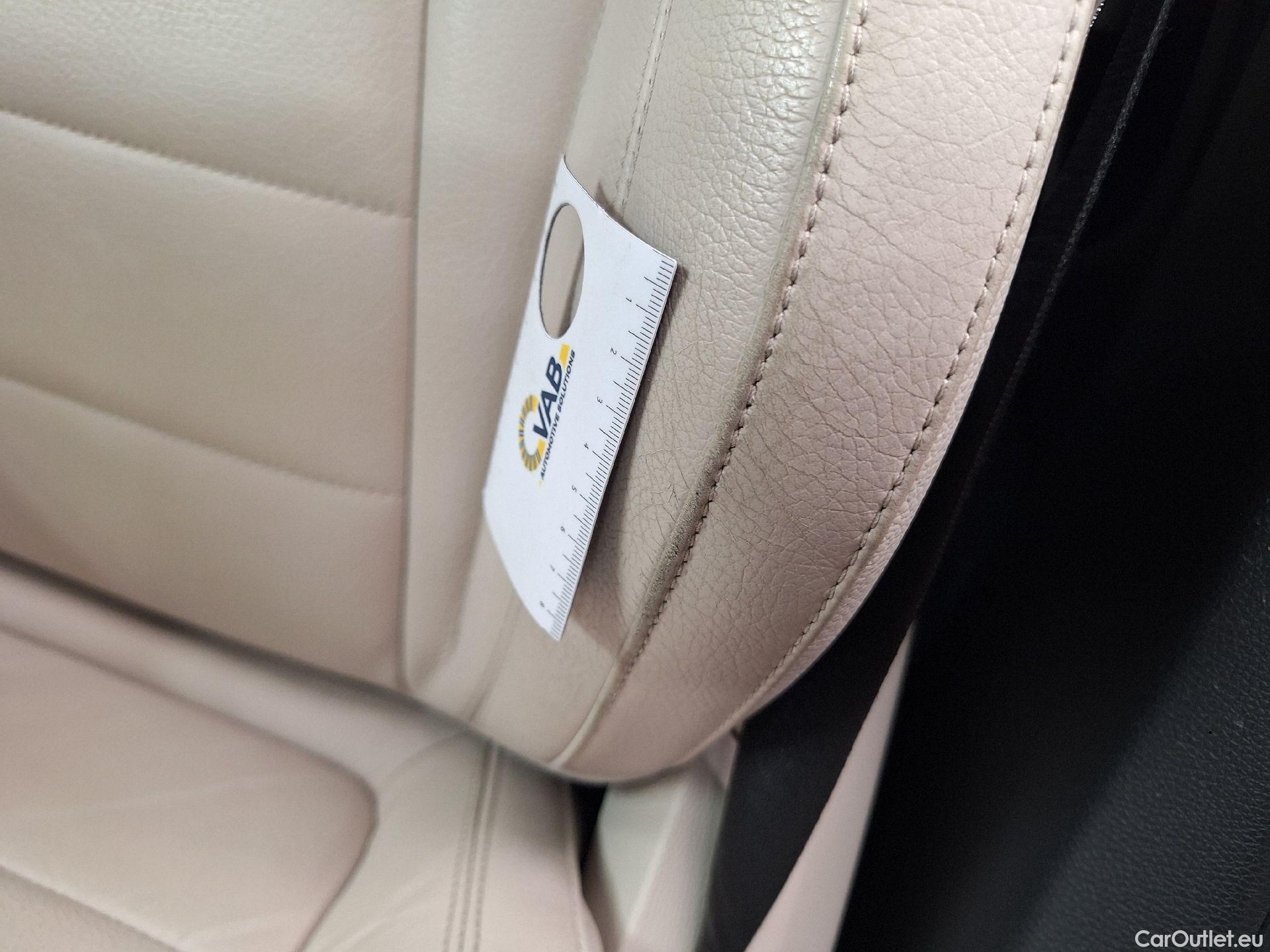  Mercedes  E-Klasse Mercedes, E-Class FL'20 PHEV, Mercedes-Benz  Berline E 300 de 4MATIC Bus #13